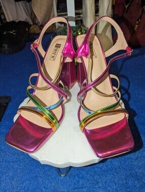 IDIFU Metallic Rainbow Strappy Block Heels Pink Gold Size 9 NWOT